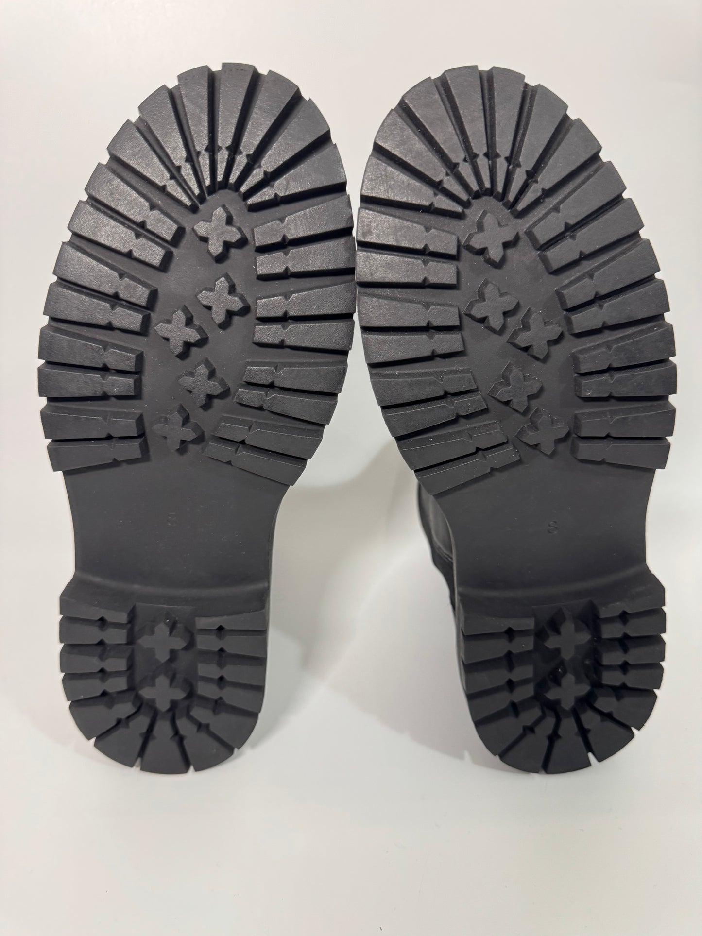 STEVE MADDEN BOOTS
