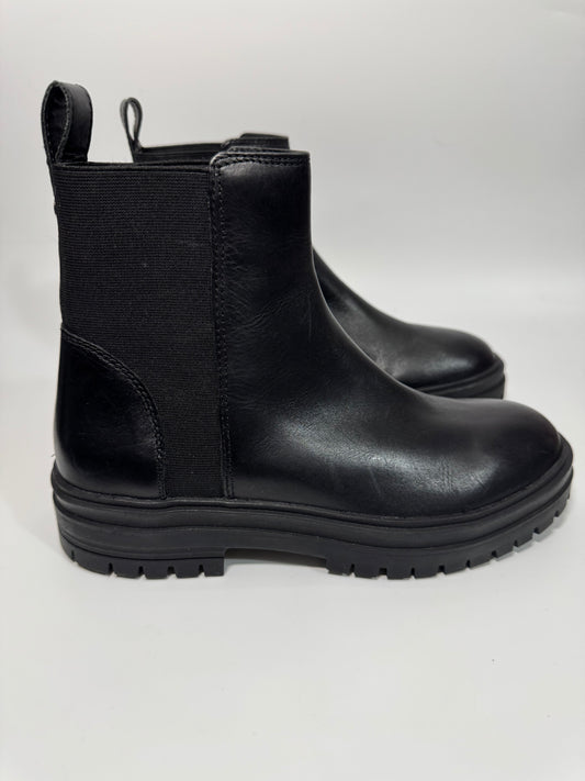 STEVE MADDEN BOOTS